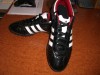 Ghete fotbal Adidas adi Questra