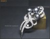 Livrare gratuita!!! Brosa superba cu cristale swarovski si perle negre