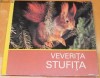 HELMUT MASSNY -VEVERITA STUFITA. FOTOGRAFII SI ISTORISIRE PENTRU TINERI PRIETENI AI NATURII SI AI ANIMALELOR. CU ILUSTRATII SUPERBE