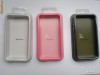 BUMPER HUSA IPHONE 4 ALB WHITE NEGRU SAU ROZ PLASTIC CAUCIUCAT + FOLIE FATA SPATE CADOU + LIVRARE GRATUITA