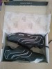 Vand adidasi piele pentru barbati marca Lonsdale Noi!!!!! marimea: 42. Culoare: negru