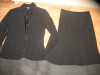 costum marca MNG...marimea 38-40... .sacou cambrat fusta cu un pliu mare in fata material care nu se sifoneaza