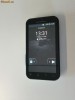 motorola defy cu husa de silicon.casti cablu de date,incarcator si card de doi gb