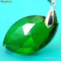 Pandantiv din Cristal Verde Fatetat foto