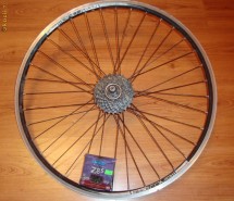 ROATA BICICLETA 26+AX+PINIOANE PE FILET foto