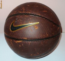 Minge baschet NIKE, piele, folosita,originala -  SUPER! MERITA VAZUTA foto