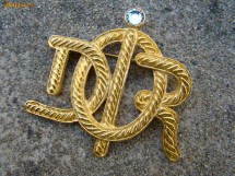 Golden CHRISTIN DIOR BROOCH VINTAGE-AUTHENTIC!!!!! foto