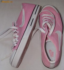 tenesi dama nike