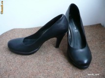 Pantofi negri TAMARIS Marime 41 foto