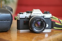 Olympus OM 10 + obiectiv Zuiko 50mm 1.8