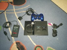 CONSOLA SLIM SONY PLAYSTATION 2 + JOYSTICK + CABLU TV AV + CARD SONY 8MB