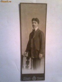 Fotografie Barbat, inceputul anului 1900, Dimensiuni 15 x 5 cm foto