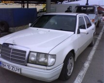 Mercedes E200-124