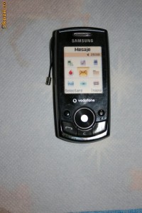 SAMSUNG J700 foto