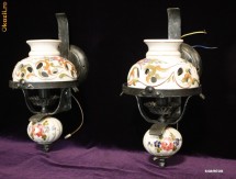 Superbe Lampi Taranesti din Fier Forjat cu Ceramica Pictata  provenienta Germania