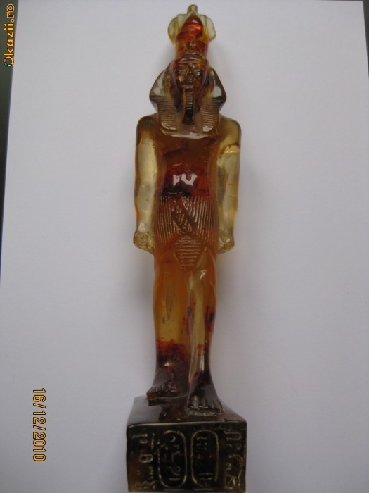 STATUETA EGIPTEANA CU PLANTE MARINE INCASTRATE IN INTERIOR foto mare
