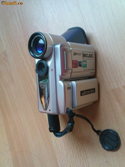 Camera Digitala JVX MX-7000 4.1 mp foto mare