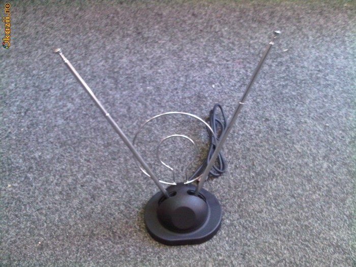 Antena TV  UHF/VHF foto mare