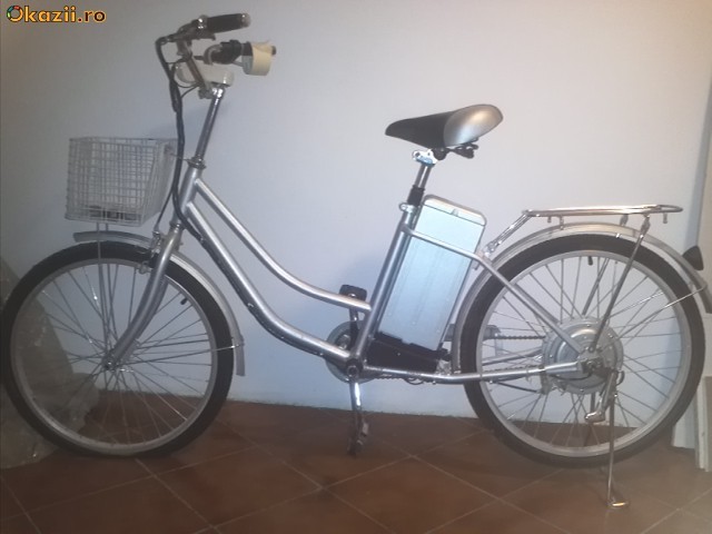 Bicicleta electrica foto mare