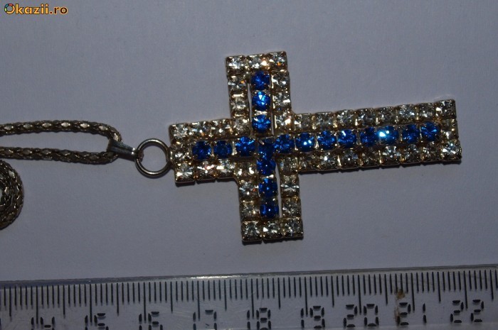 CRUCIULITA CU STRASURI foto mare