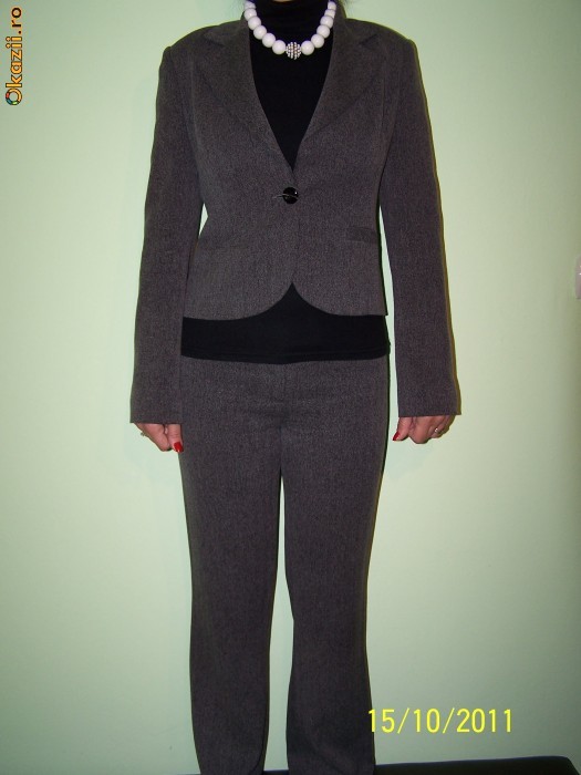costum de dama, CARLA, mar. 40, REDUCERE 25% foto mare