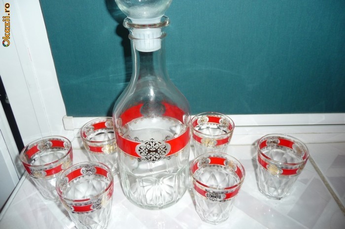 SET PAHARE VIN CU DECANTOR DEOSEBITE , STICLA ARCOPAL ITALIA foto mare