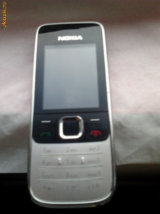 Telefon Nokia 2730 clasic foto mare