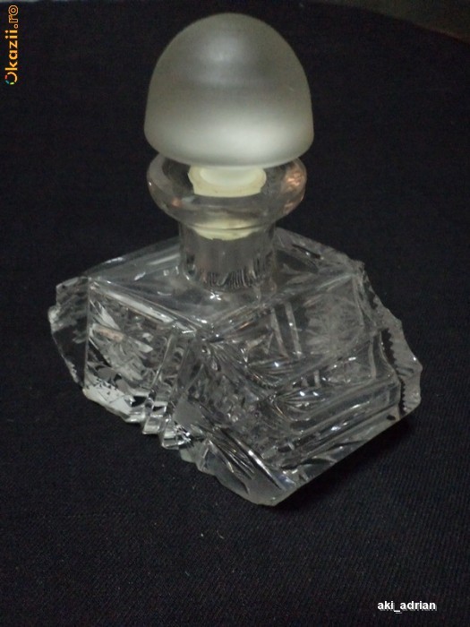 Sticla parfum din cristal Boemia, perioada '65 foto mare
