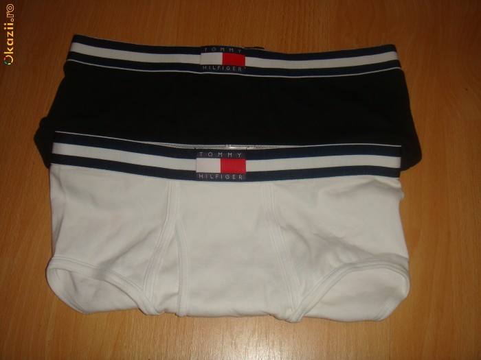 CHILOTI BARBATI TOMMY HILFIGER foto mare