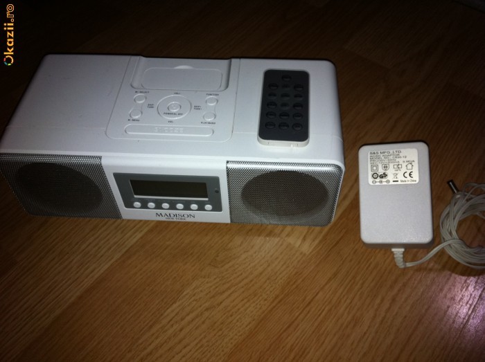 Ipod iphone dock station foto mare