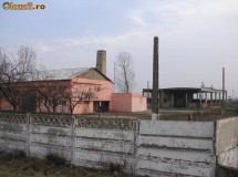 DAMBOVITA-GAESTI- ZONA ARCTIC- DE INCHIRIAT 2 HALE CU 1.5 HA TEREN! Curent trifazic si alte facilitati foto
