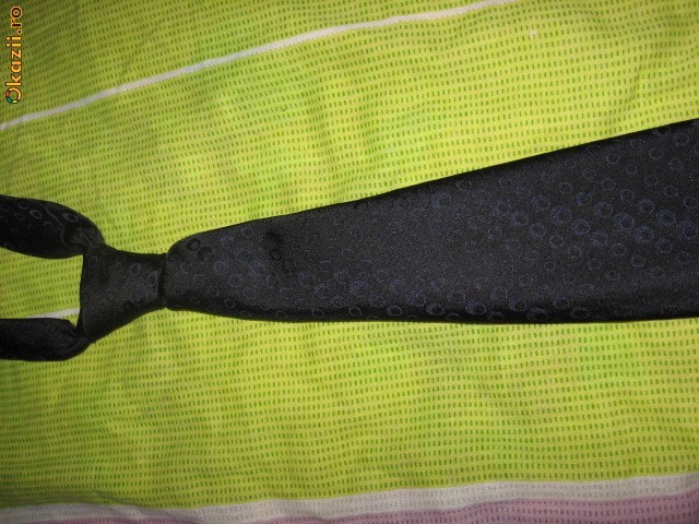 CRAVATA NEAGRA MATASE ZARA (ITALIA) foto mare