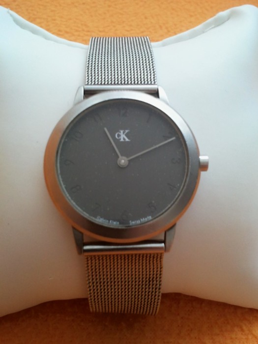 Ceas dama original CALVIN KLEIN CK K2121 K2122 SWISS MADE in stare foarte buna smart casual foto mare Ceas dama original CALVIN KLEIN CK K2121 K2122 SWISS MADE in stare foarte buna smart casual foto mare
